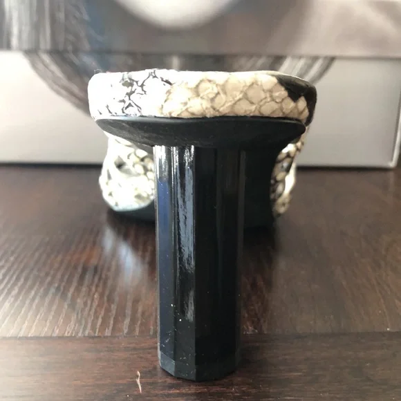 Shoes - Picture 3 of 5